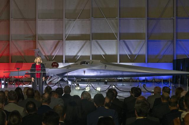 NASA image: NASA’s Deputy Administrator Speaks in Front of Unveiled X-59