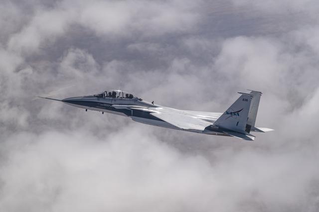 NASA’s F-15B Conducts Calibration Flight for Shock Sensing Probe
