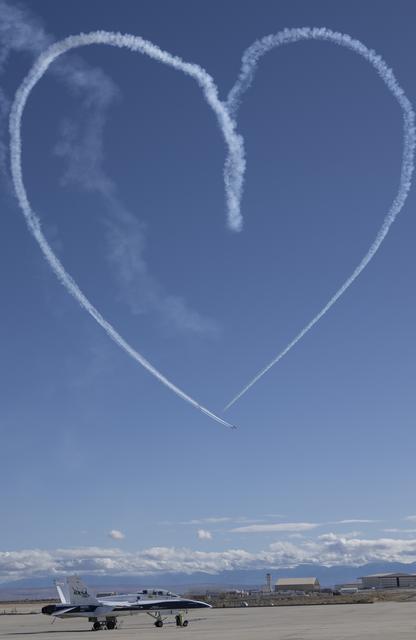 NASA image: U.S. Air Force Thunderbirds Fly Over NASA Armstrong