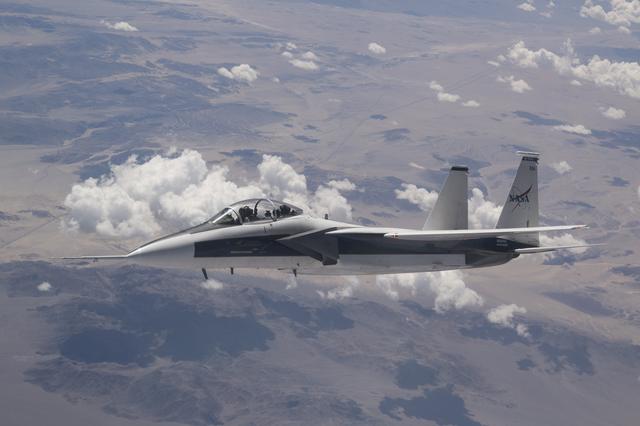 NASA’s F-15D Tests New Shock-Sensing Probe