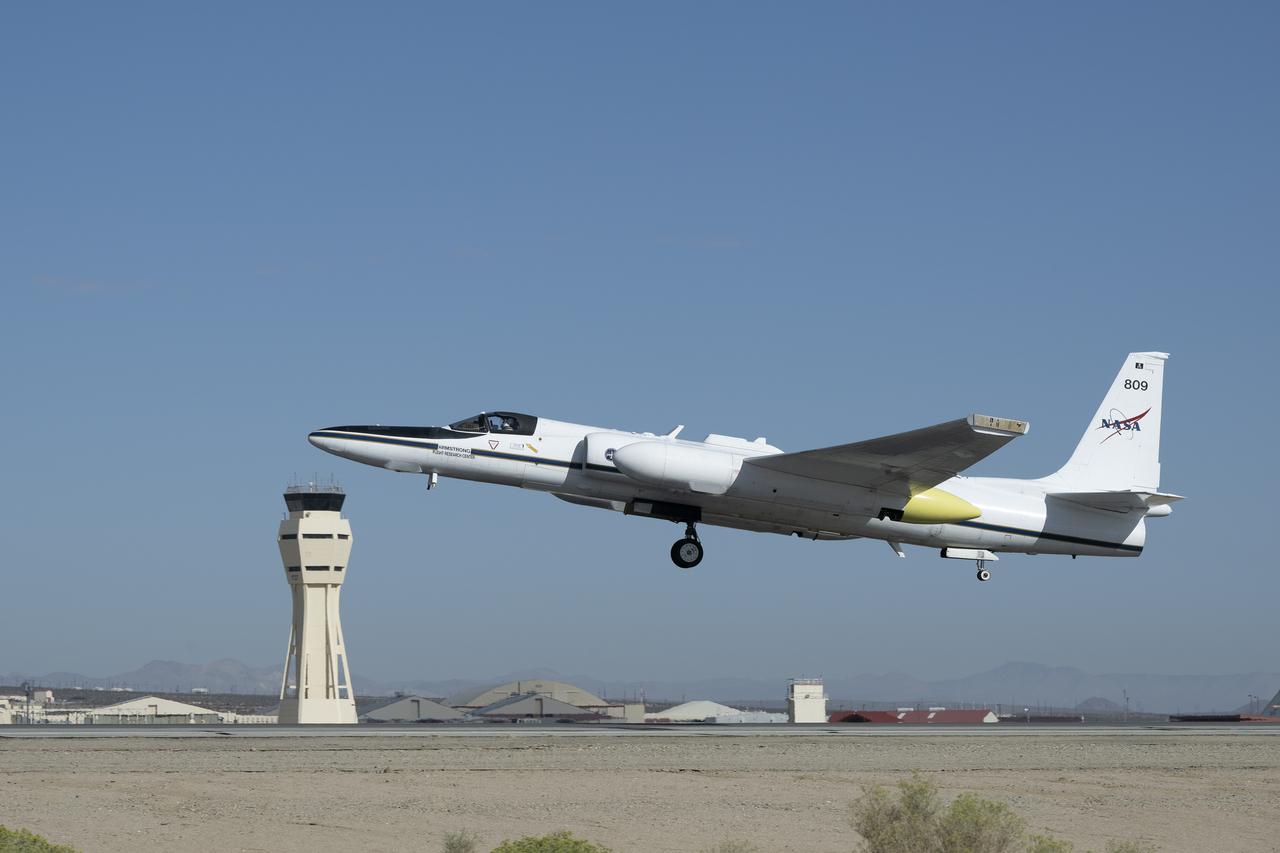 NASA Armstrong Flight Research Center’s ER-2 aircraft lifts off from Edwards, California, on Tuesday, Sept. 23, 2025, in support of the Geological Earth Mapping Experiment (GEMx). The high-altitude science aircraft operates between 20,000 and 70,000 feet. For this mission, pilots flew at approximately 65,000 feet, requiring them to wear specially designed pressure suits.