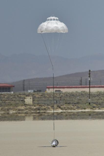NASA image: NASA Works to Improve Supersonic Parachutes for Mars Missions