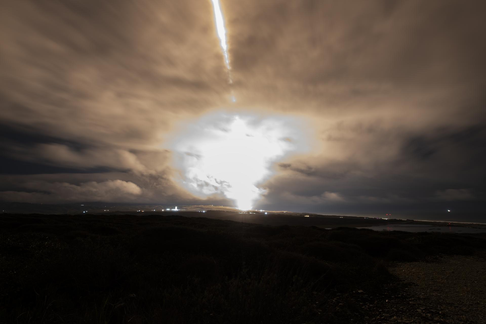 A long exposure photo shows the SpaceX Falcon 9 rocket carrying the internation Sentinel-6B spacecraft lifting off from Space Launch Complex 4 East at Vandenberg Space Force Base in California on Sunday, Nov. 16, 2025. A collaboration between NASA, ESA (European Space Agency), EUMETSAT (European Organisation for the Exploitation of Meteorological Satellites), and the National Oceanic and Atmospheric Administration (NOAA), Sentinel-6B is designed to measure sea levels down to roughly an inch for about 90% of the world’s oceans.