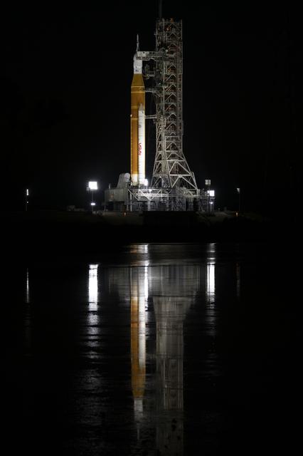 NASA image: SLS on the Pad