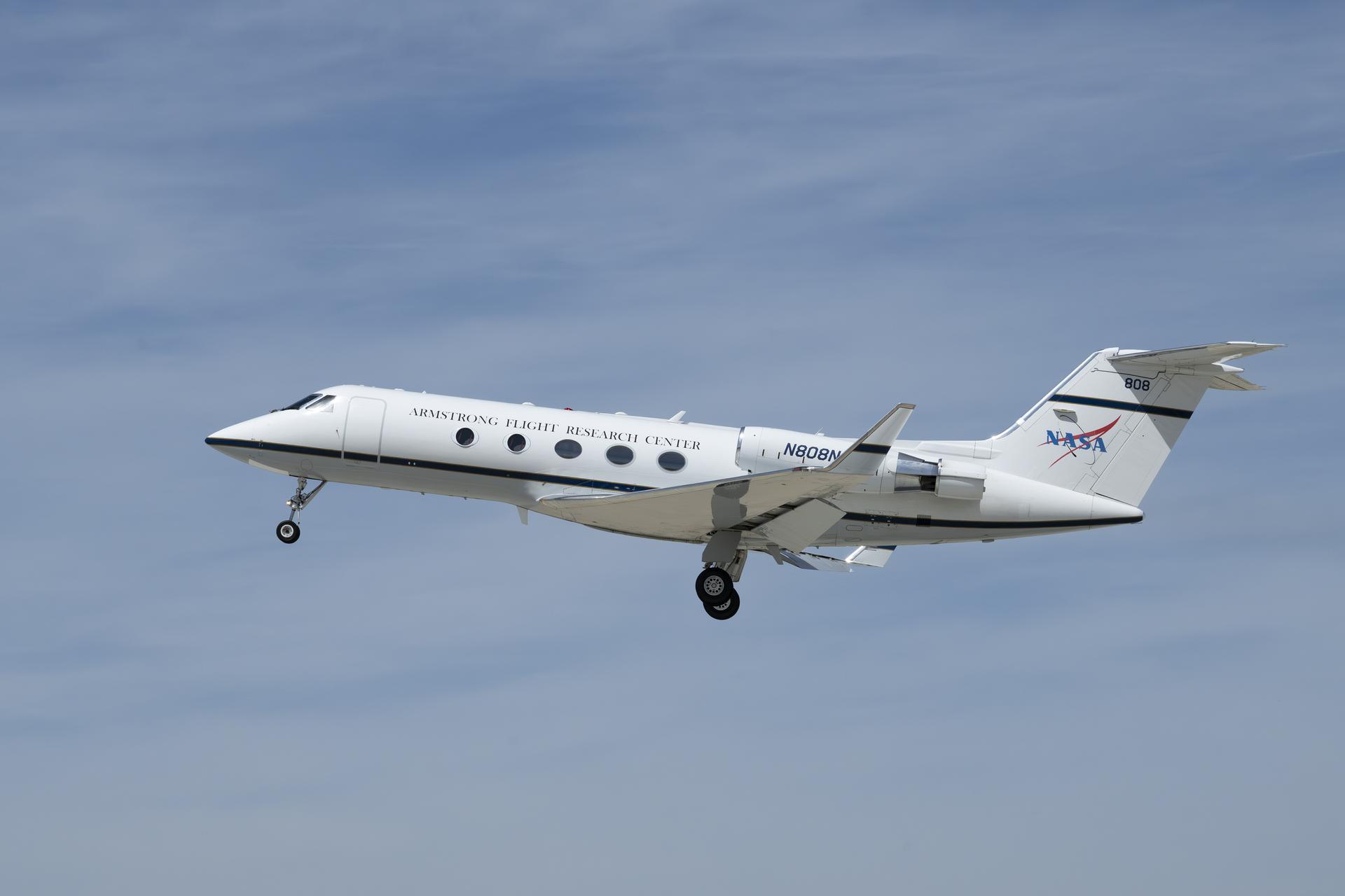 A Gulfstream G-III takes off Friday, March 27, 2026, from NASA’s Armstrong Flight Research Center in Edwards, California. The G-III will join other NASA aircraft to capture imagery of the Orion spacecraft’s heat shield during Artemis II reentry. The mission is part of NASA’s Scientifically Calibrated In-Flight Imagery (SCIFLI) project, based at NASA’s Langley Research Center in Hampton, Virginia.