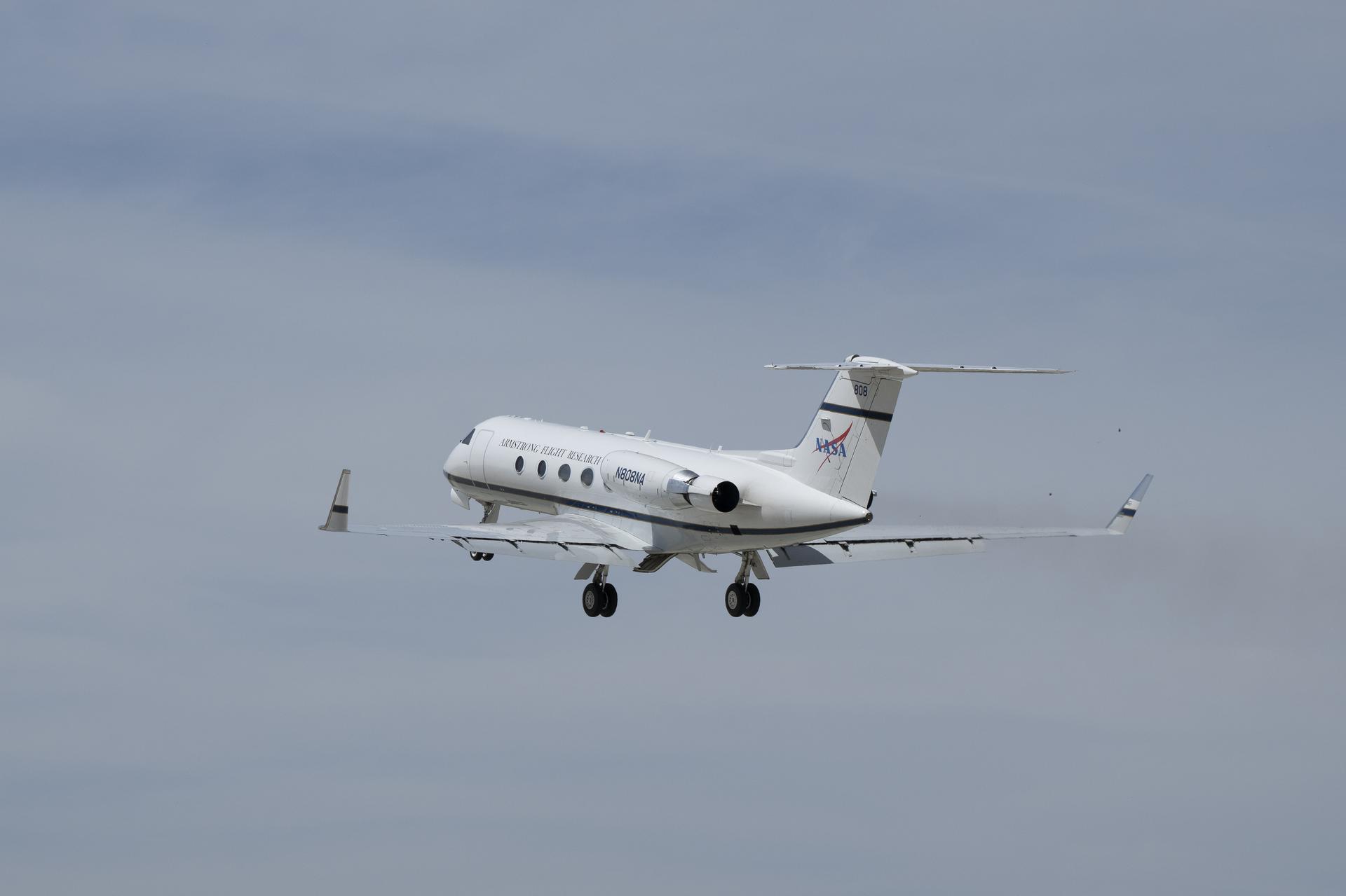 A Gulfstream G-III takes off Friday, March 27, 2026, from NASA’s Armstrong Flight Research Center in Edwards, California. The G-III will join other NASA aircraft to capture imagery of the Orion spacecraft’s heat shield during Artemis II reentry. The mission is part of NASA’s Scientifically Calibrated In-Flight Imagery (SCIFLI) project, based at NASA’s Langley Research Center in Hampton, Virginia.