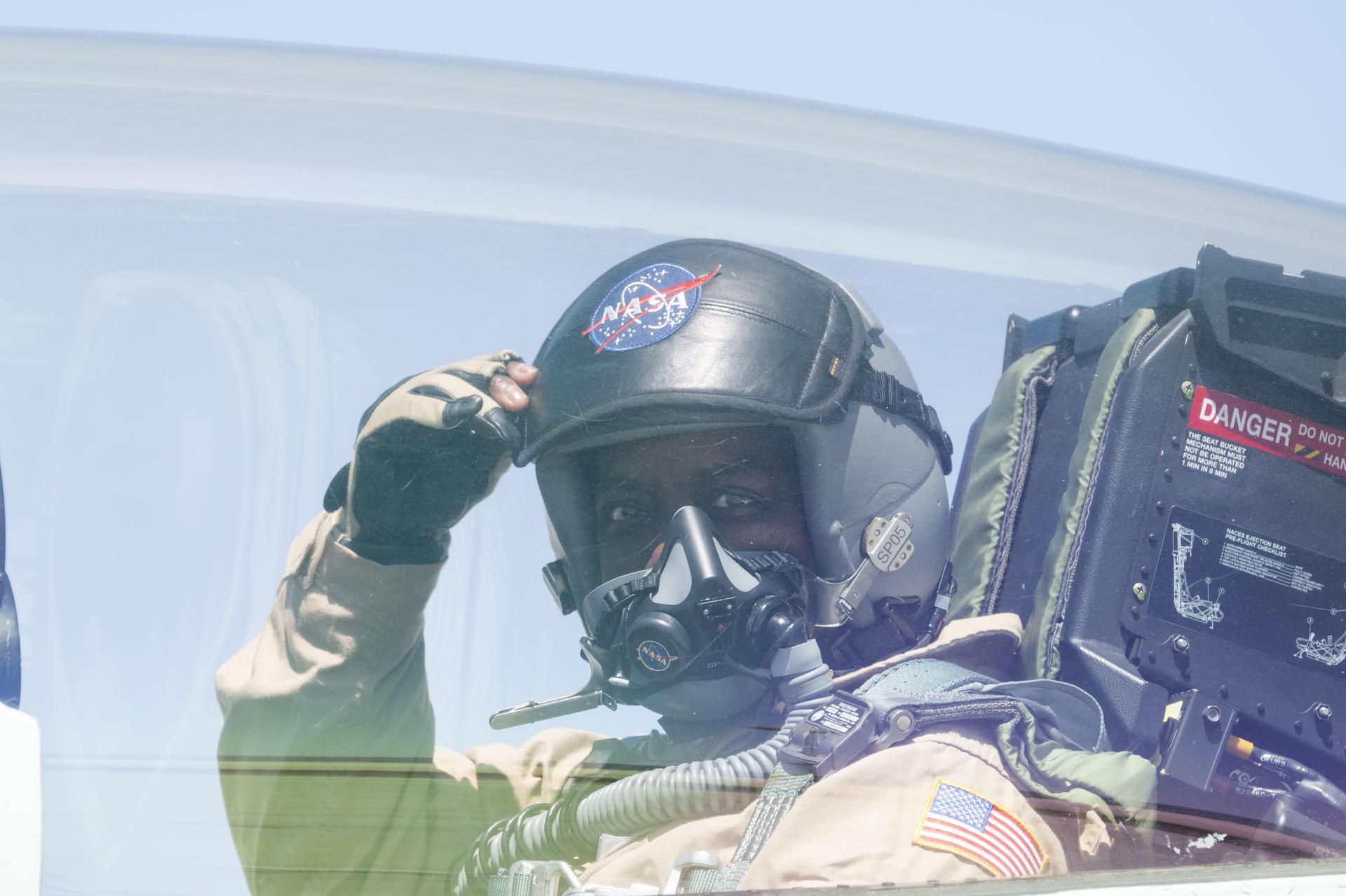  Laurie Grindle, deputy center director, prepares for an employee incentive flight in an F/A-18 aircraft at NASA’s Armstrong Flight Research Center in Edwards, California, on Tuesday, April 14, 2026. NASA Administrator Jared Isaacman established the ride‑along program to recognize and reward workforce members for their dedication to advancing the agency’s priorities.