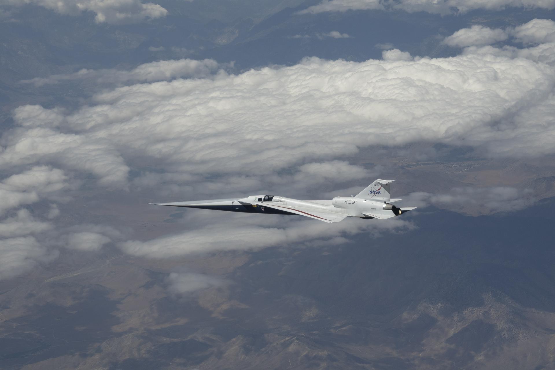 NASA’s X-59 quiet supersonic research aircraft completed its first dual-flight day on Thursday, April 30, at the agency’s Armstrong Flight Research Center in Edwards, California. This image shows the X-59 flying over the Mojave Desert during the aircraft’s second flight of the day, and its 12th overall. The X-59 flew test points at altitudes ranging from 12,000 to 43,000 feet and speeds from approximately 528 to 627 mph, or Mach 0.8 to Mach 0.95. The increased tempo of test flights allows the team to collect more data over a shorter period of time.