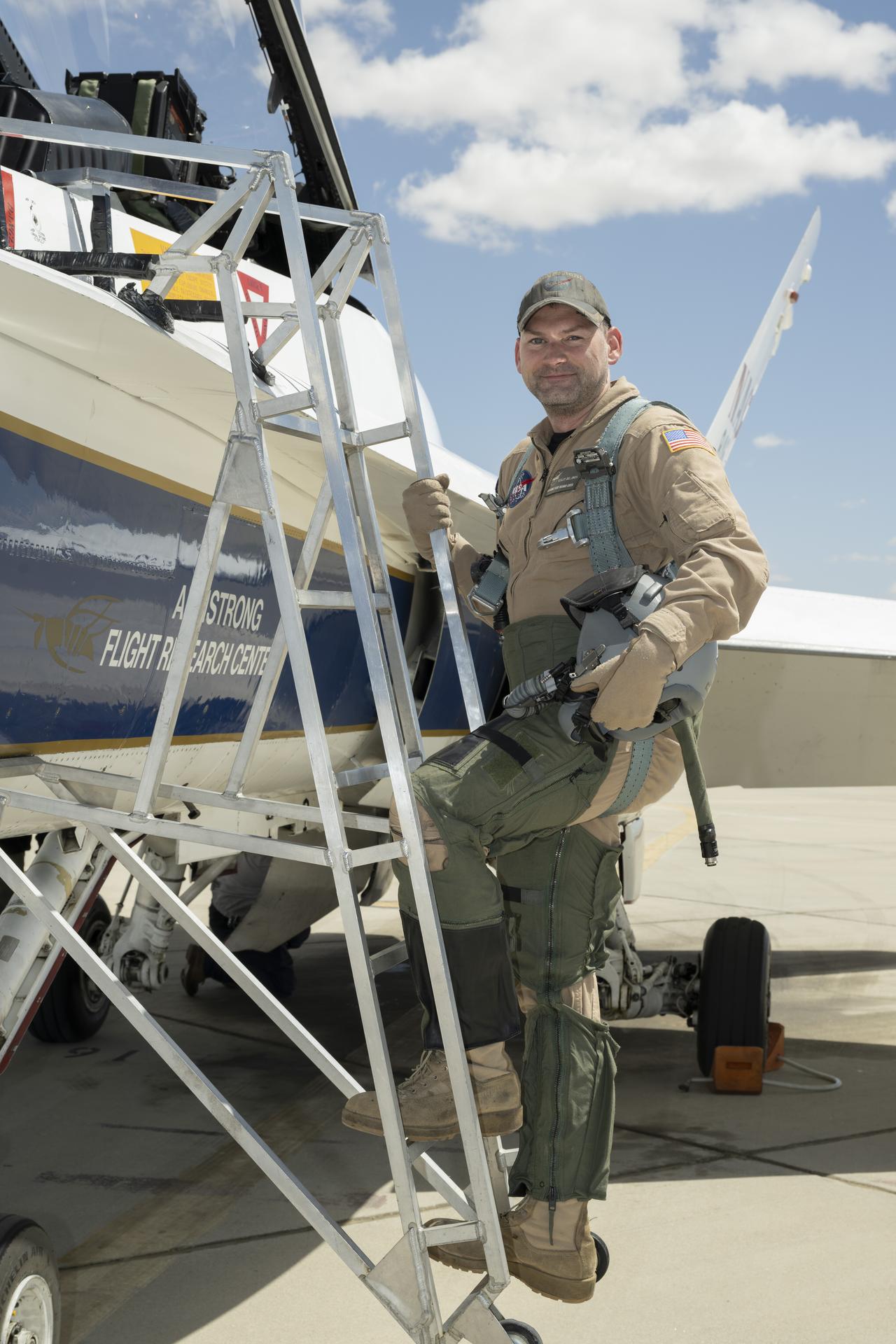 Kelly Jellison, lead avionics technician for NASA’s C-20 and G-V aircraft, concluded an employee incentive flight in an F/A-18 aircraft at NASA’s Armstrong Flight Research Center in Edwards, California, on Wednesday, May 27, 2026. NASA Administrator Jared Isaacman established the ride‑along program to recognize and reward workforce members for their dedication to advancing the agency’s priorities.