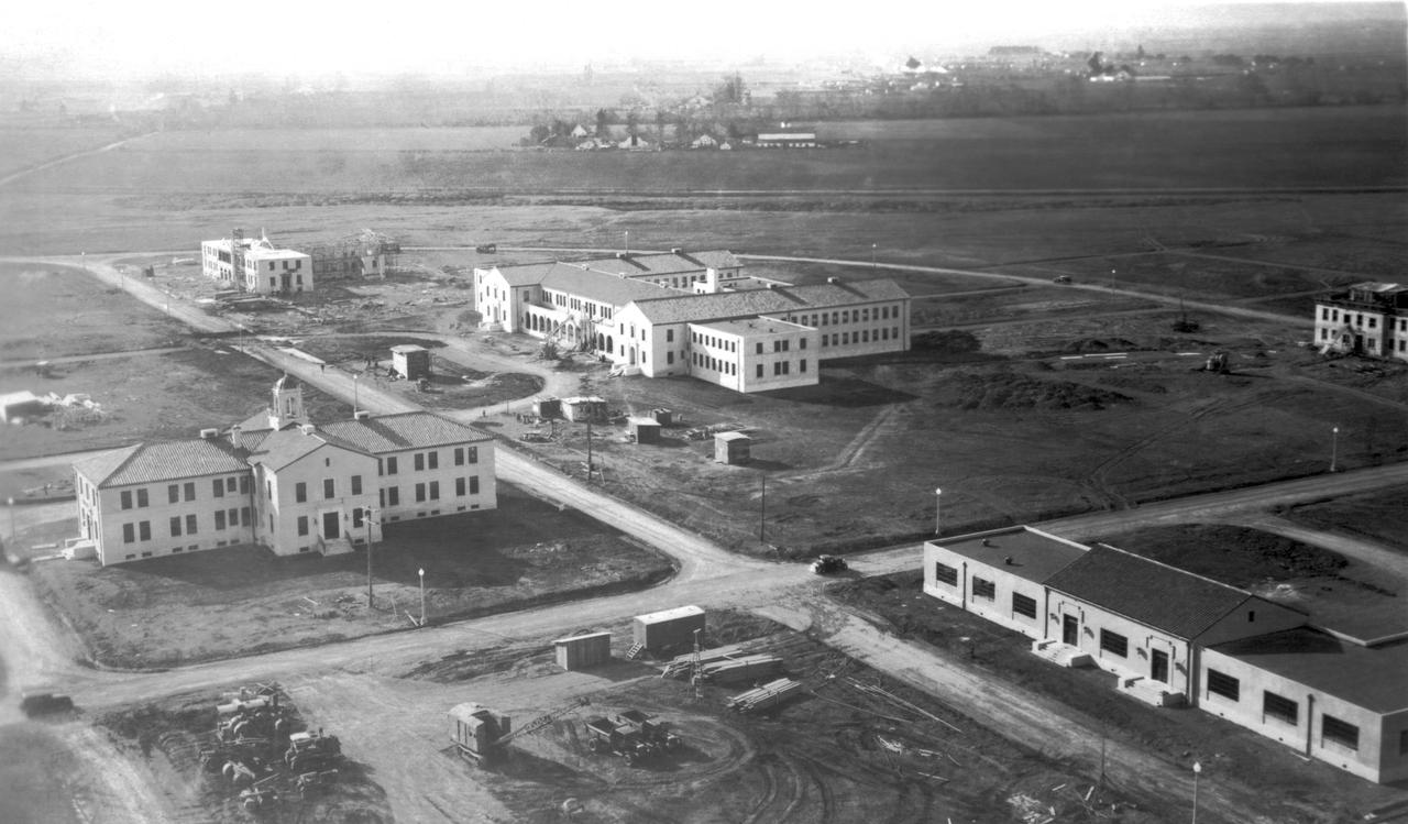 Construction  at NAS Sunnyvale later remamed NAS Moffett Field circa 1933 - 1934 photos provied from private collection with permission to use by NASA Ames Research Center