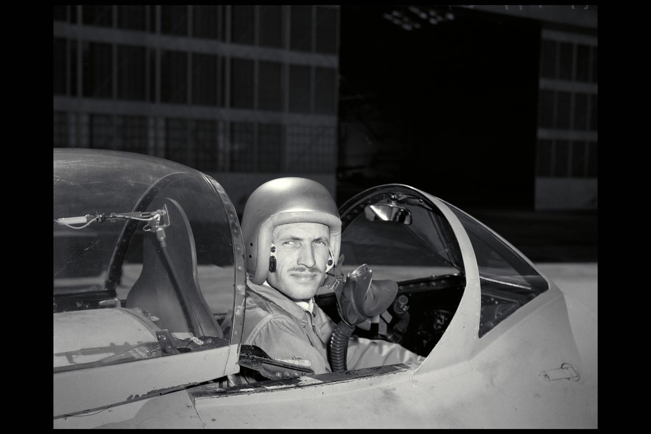 NACA PHOTOGRAPHER George Cooper, Ames Test Pilot