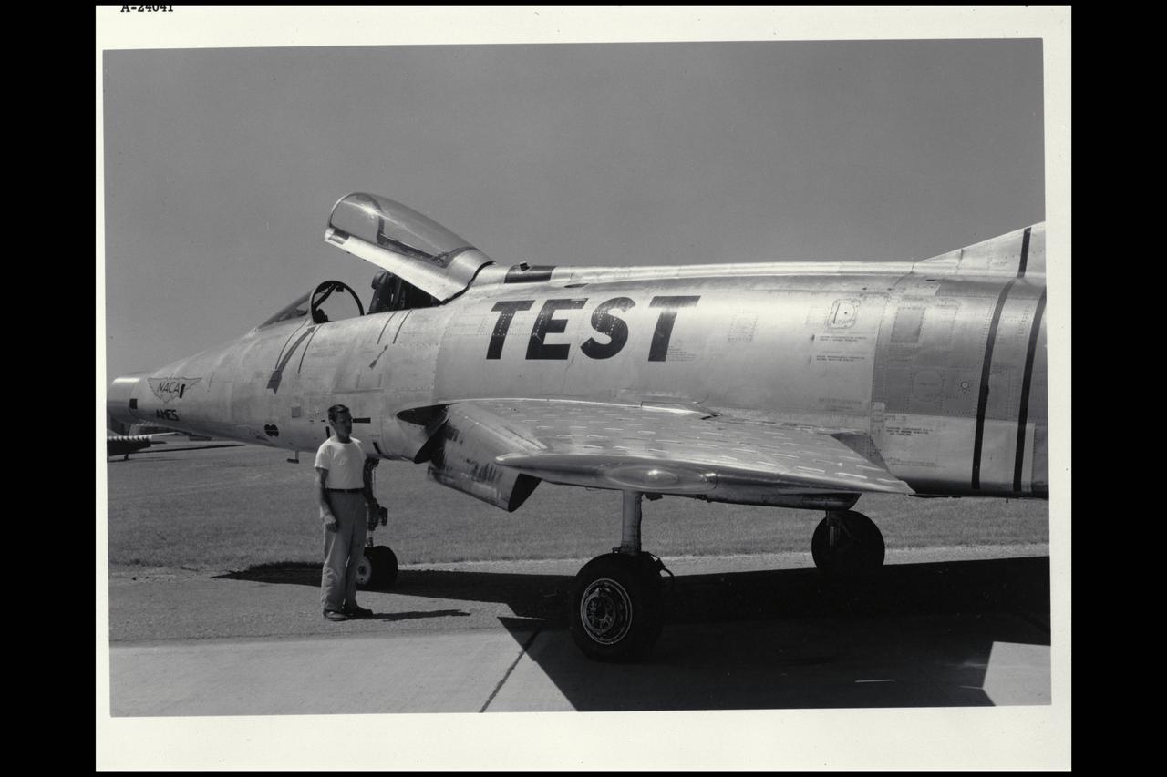 North American F-100A NASA-200 Super Sabre airplane - wing  leading edge deflected 60 degrees for increased lift with boundary=layer control; takeoff preformance was improved 10% (mar 1960)