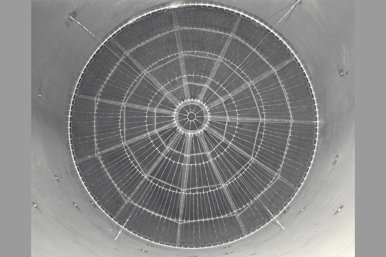 N-227 Unitary 11ft w.t. safety screen in diffuser