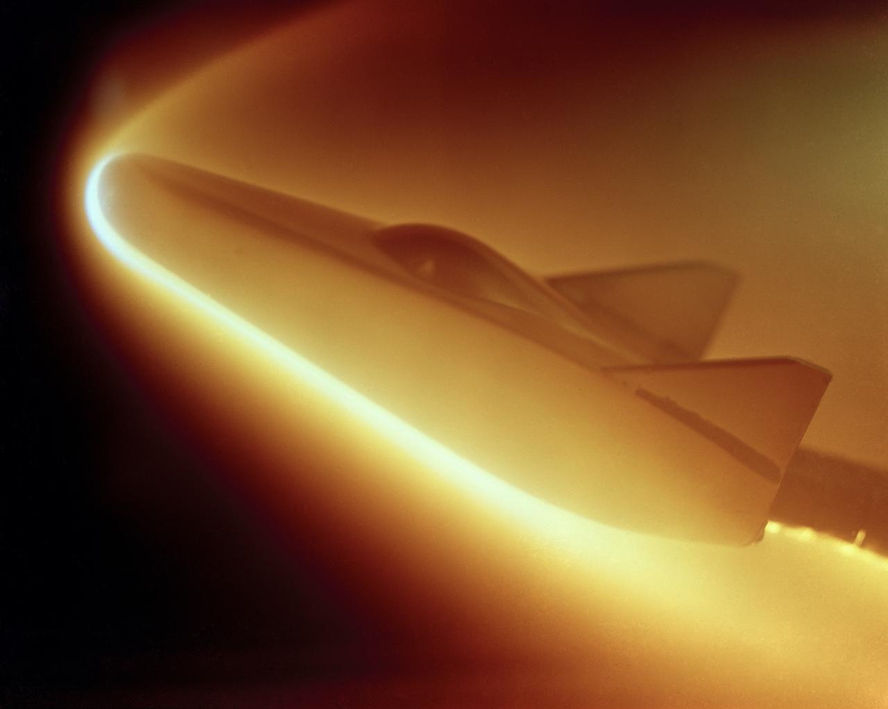 M-2 lifting body; heat transfer distribution  test in the 1 ft hypervelocity wind tunnel