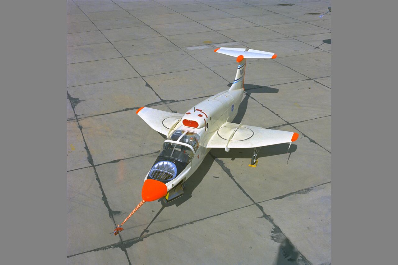 NASA  Photographe Ryan XV-5B V/STOL aircraft