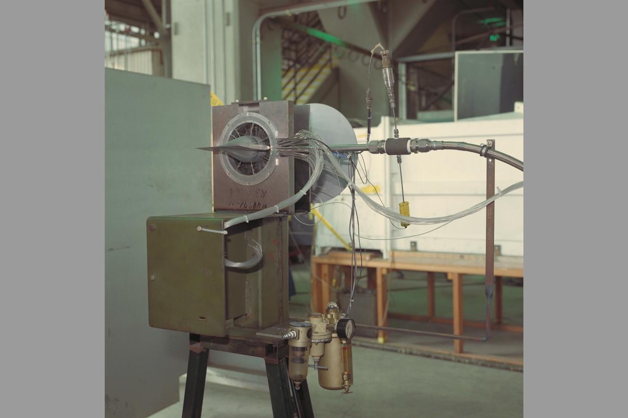 5.5 inch Fan Simulator Test: 40x80 W.T. High-Bay