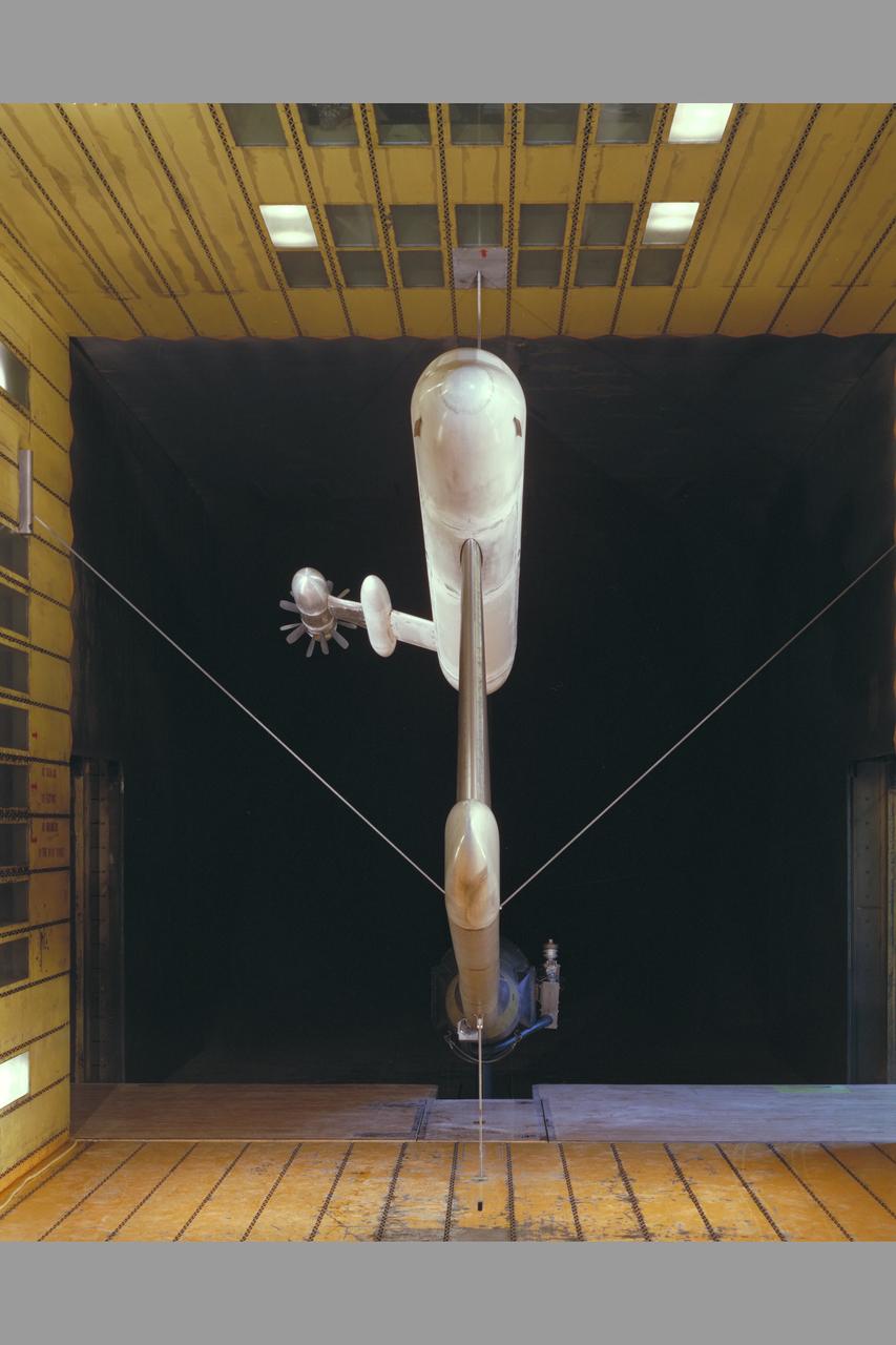 McDonnell Douglas Hub (Ultra-High Bypass) Model and SAAB Wake Rake Test 14ft W.T. Test-060-1-14, Turbo Fan Configuration