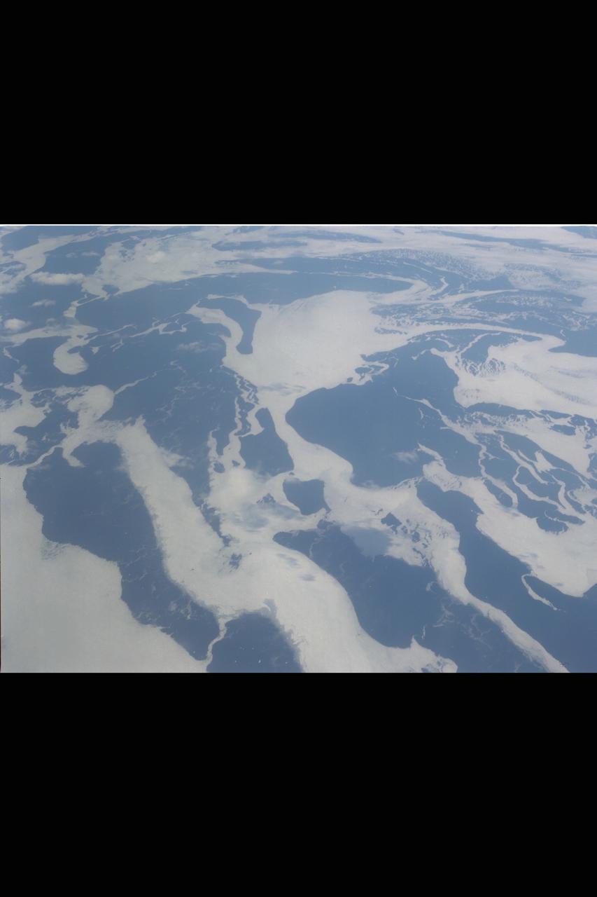 DC-8 (NASA-717) Antarctic Ozone Experiment: (Summer in Antarctic -  aerial view from DC-8)