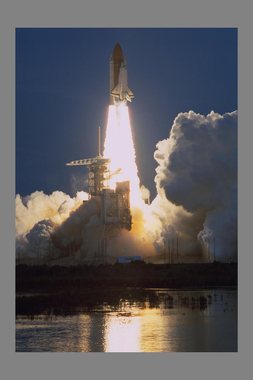 Space Shuttle Discovery STS-48 launch from Kennedy Space Center, FLA to deploy the Upper Atmosphere Research Satellite (UARS)