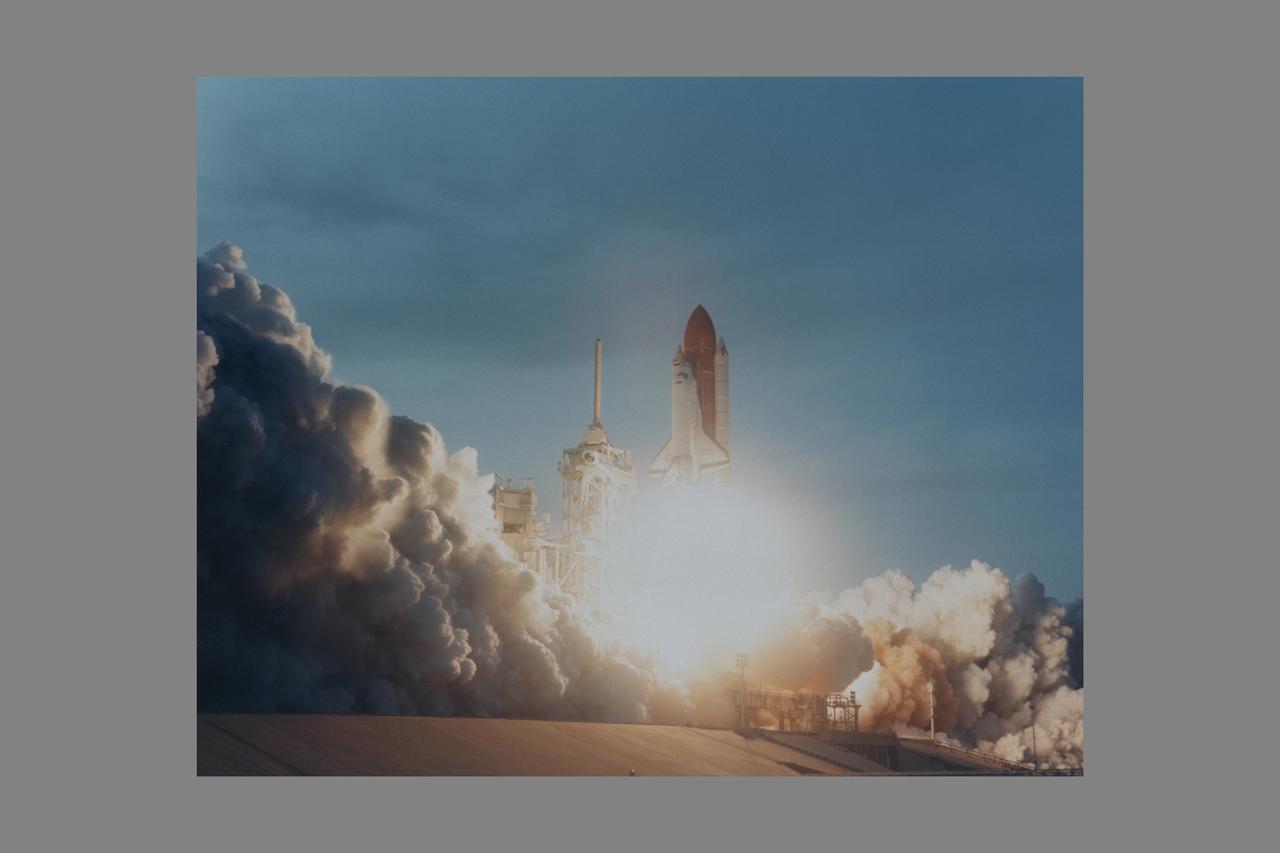 Space Shuttle Discovery STS-48 launch from Kennedy Space Center, FLA to deploy the Upper Atmosphere Research Satellite (UARS)