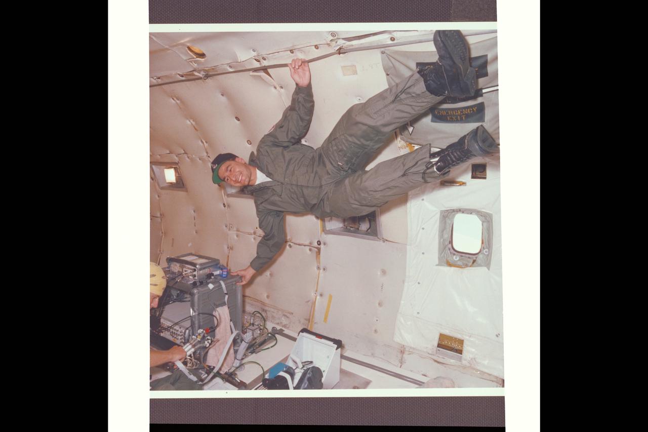 Free Floater Test Bed (FFTB) JSC KC-135 Flight, MacElroy Flight Group