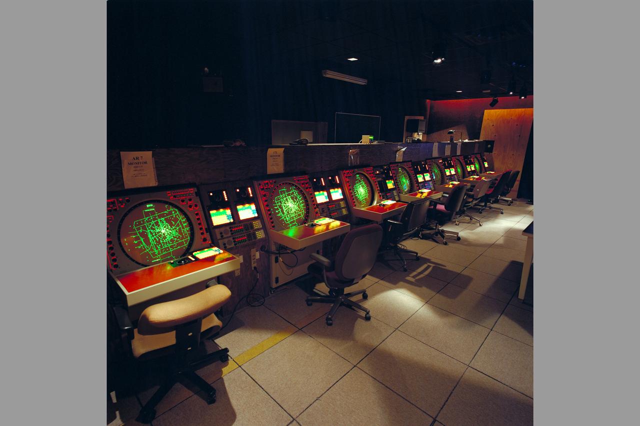 FAST CTAS system operation trials at Dallas/Ft Worth, Tx (DFW TRACON ATC Automation Tool)