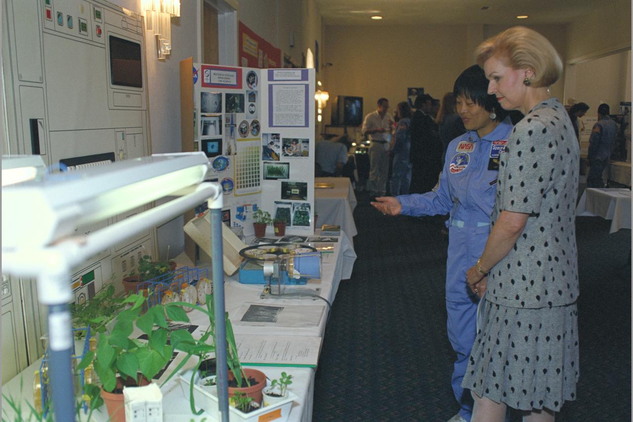 1996 'STELLAR' program commencement with special guest Mrs. Gayle Wilson (CA governor's wife) as she tours the STELLAR project displays with STELLAR students and teachers