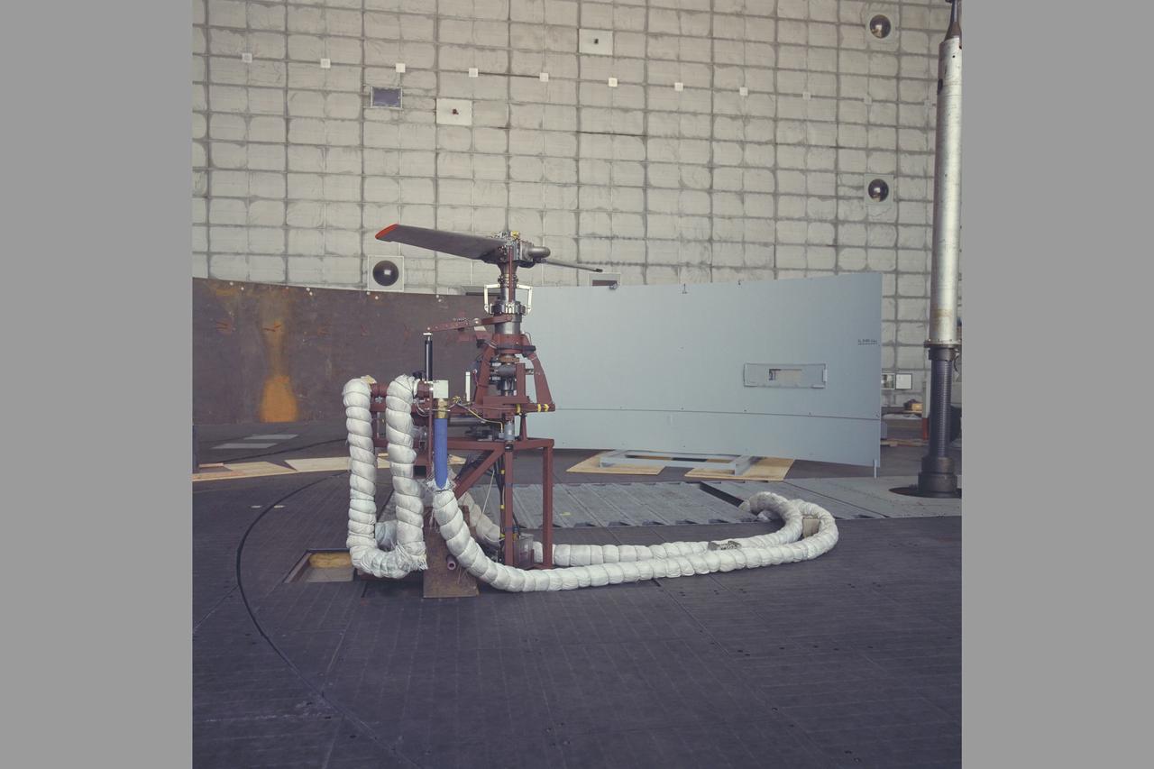 Canard Rotor test 80x120ft. w.t test-80-0024