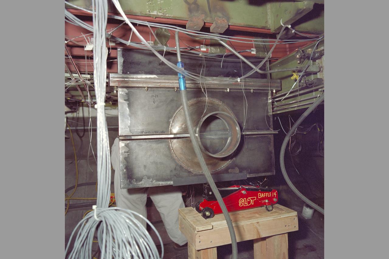 Slot Baffle III test (SOFIA) program 14ft w.t. Test-227-2-14 installation 6' calibrated Mass Flow Plug