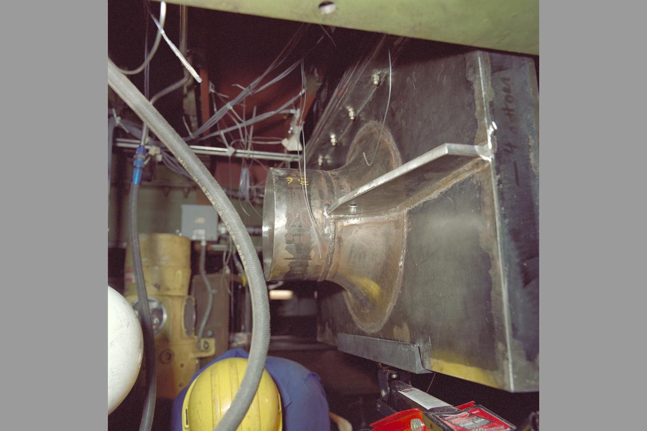 Slot Baffle III test (SOFIA) program 14ft w.t. Test-227-2-14 installation 6' calibrated Mass Flow Plug