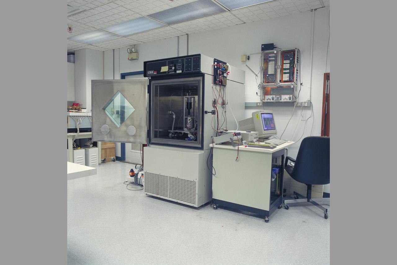 Mars Environmental Chamber. Absorption Compression for Mars ISRU (In-SITU Resource Utilization) N-239.