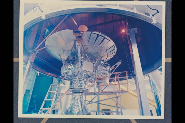 NASA image: ARC-1971-AC71-2696