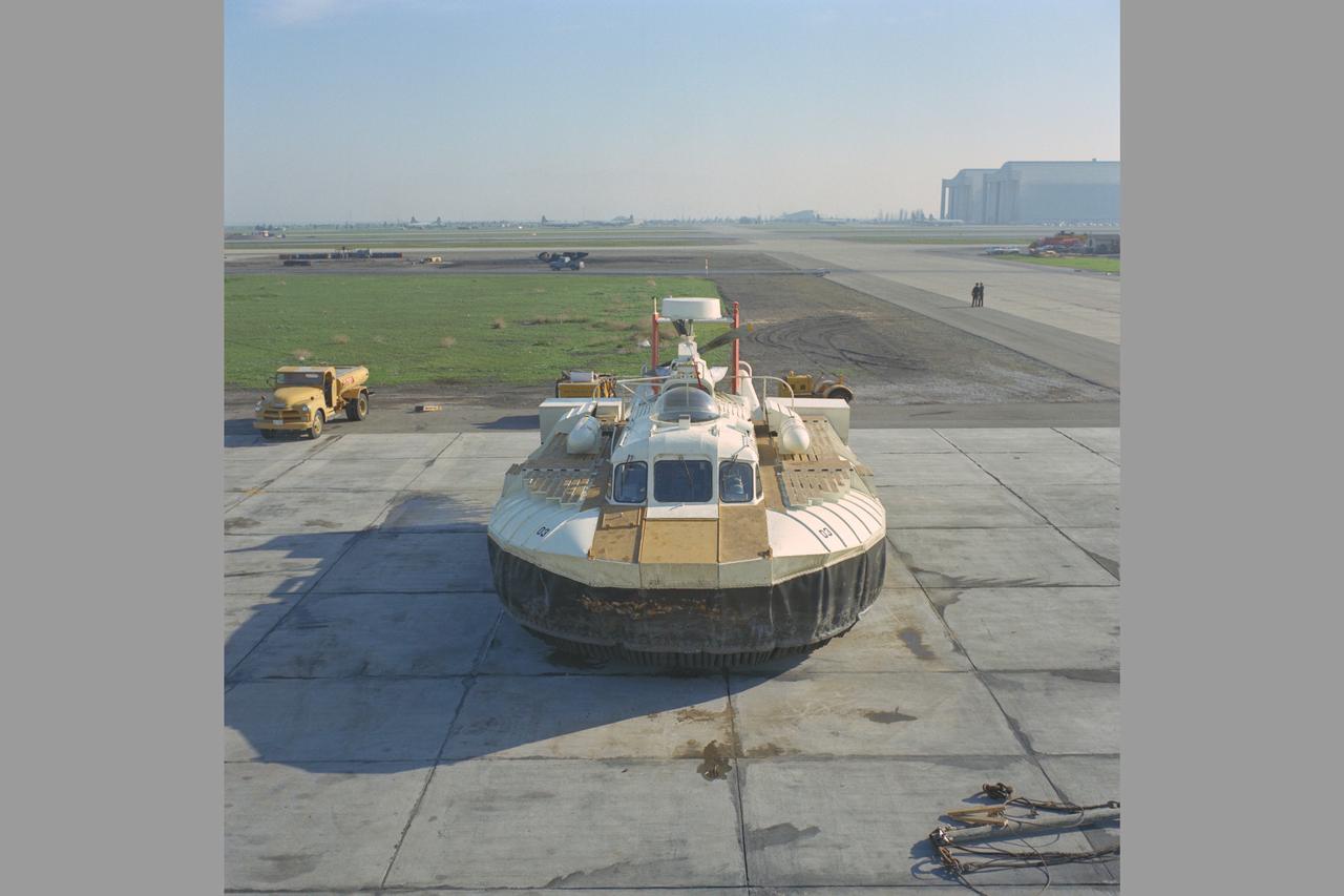 Hovercraft surface evvect vehicle No.03 model SK-5 (S/N015)