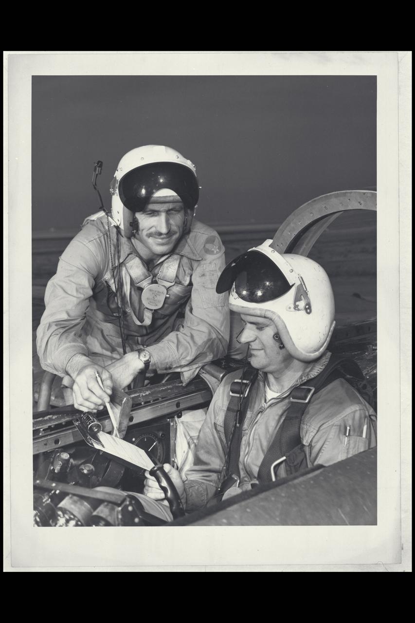 Ames Pilot George Cooper and Randy VAn Dyke