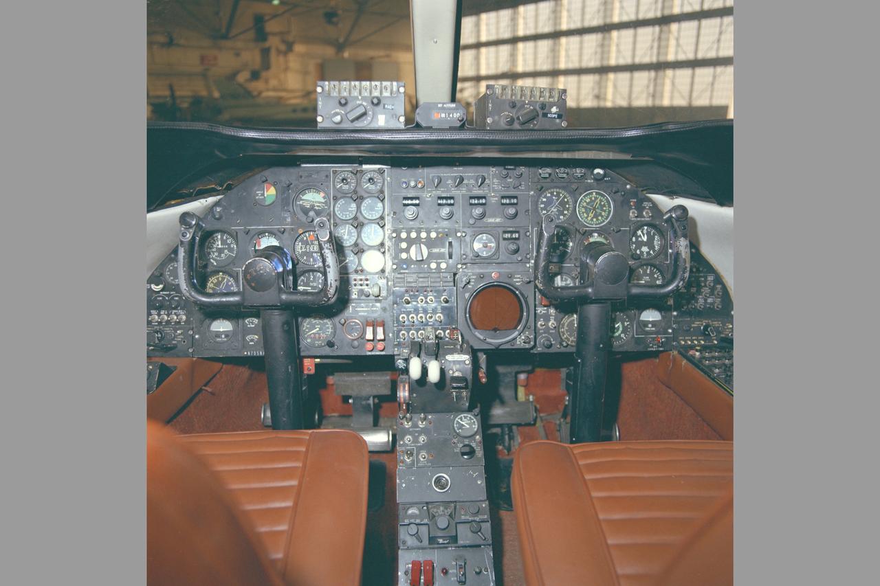 Lear Jet (NASA-705) cockpit