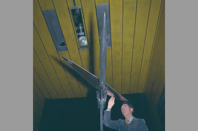 NASA image: ARC-1975-AC75-0261-27