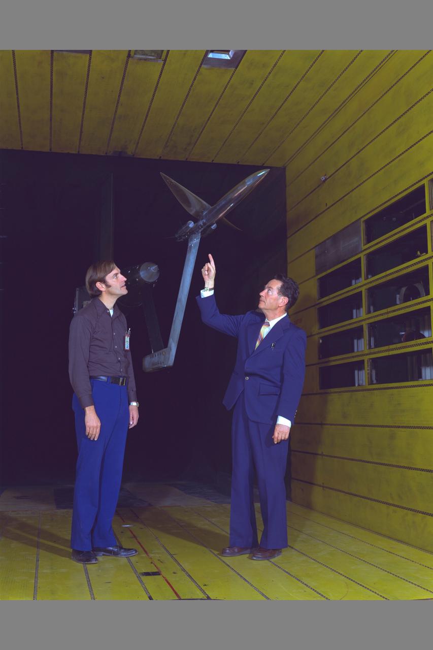 Practical Oblique Wing Test-026) in 11ft w.t.  with R. T. Jones and test engineer