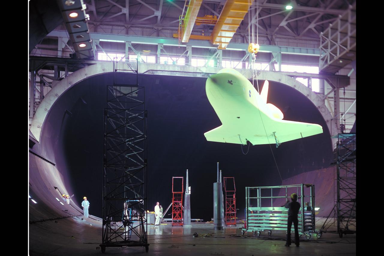 Space Shuttle Orbiter 101 model  installation in the 40x80ft W.T.  Test 462