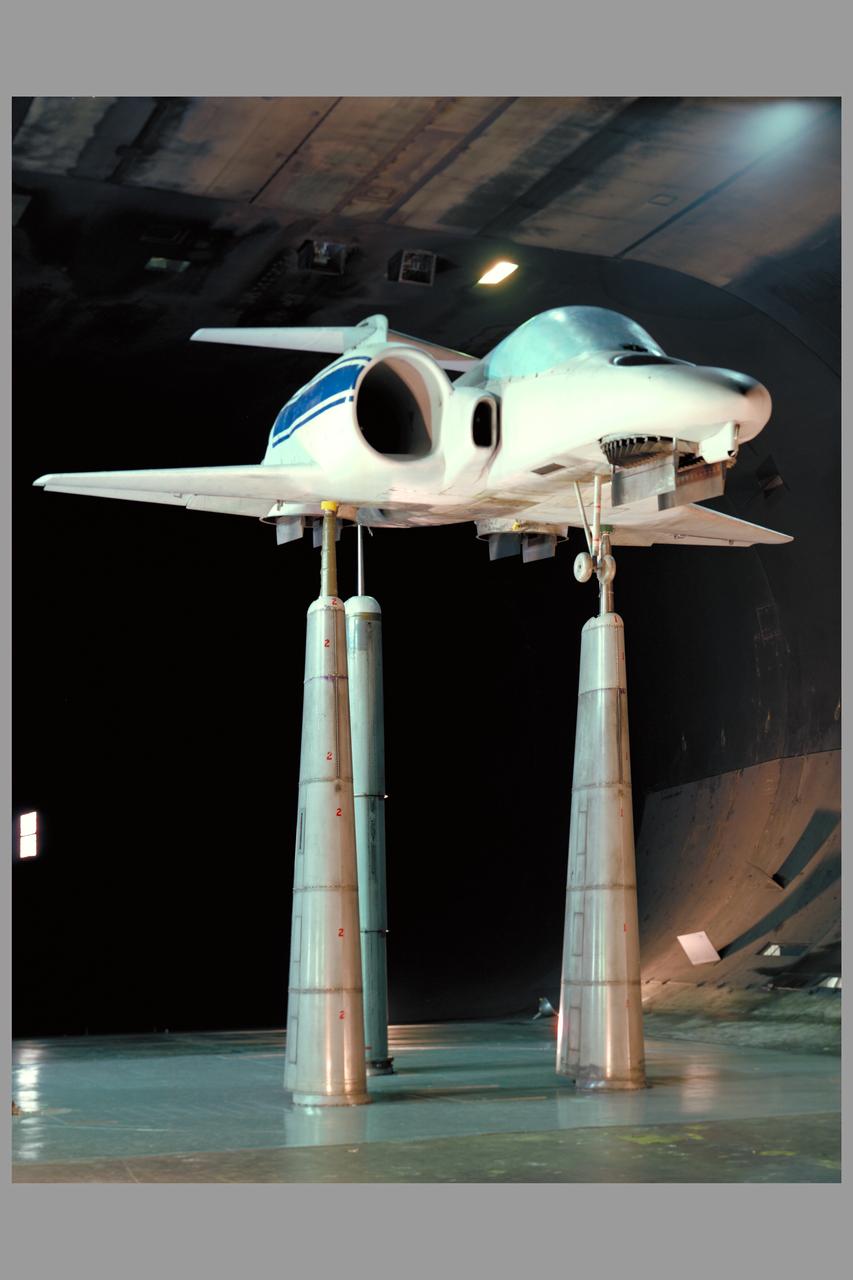 Multi Mission Lift Cruise Fan Model in 40x80ft W.T. Test (Test-490)