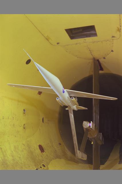 NASA image: ARC-1976-AC76-1426-2