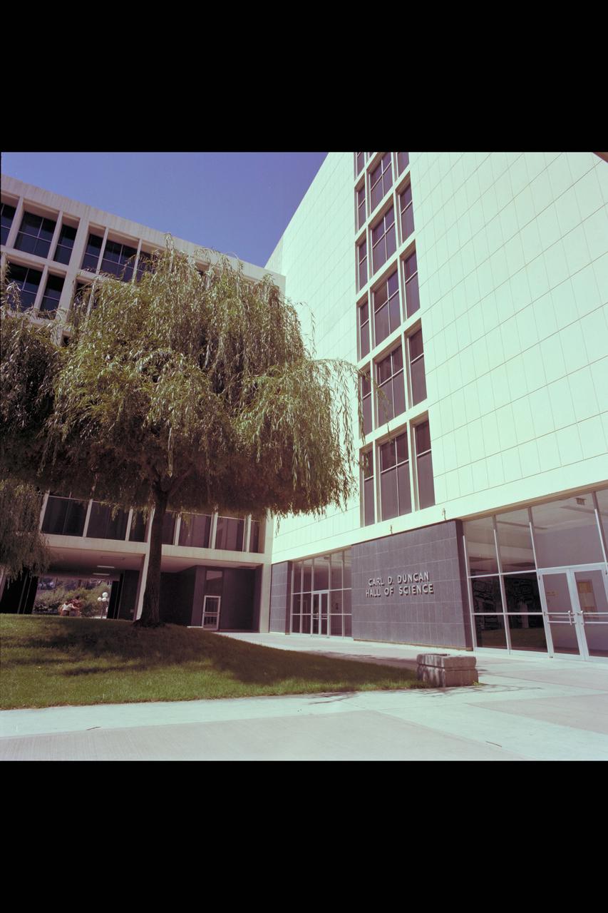 Recruiting Brochure: Carl D. Duncan (Hall of Science)