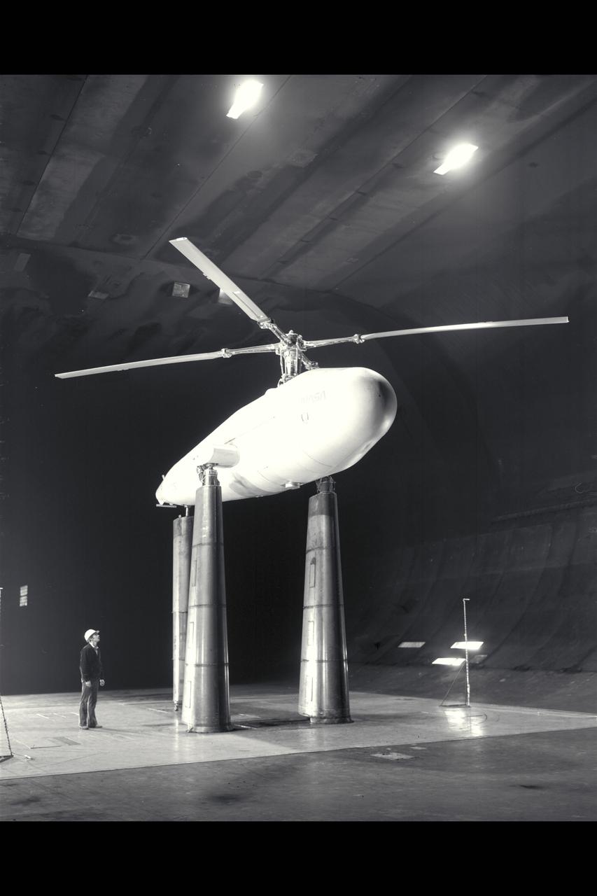 Sykorsky Bearingless Main Rotor test in 40x80ft w.t.