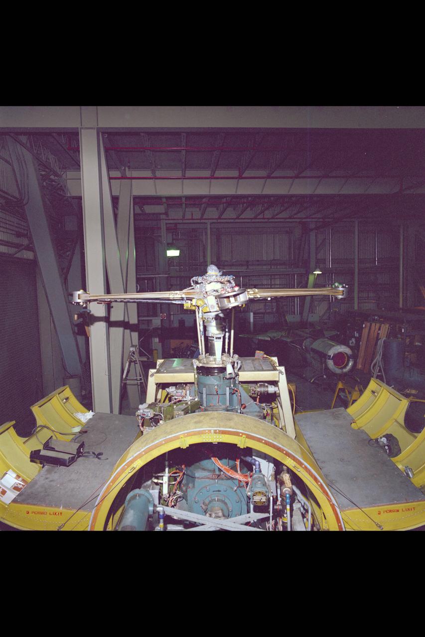 Bearingless Main Rotor