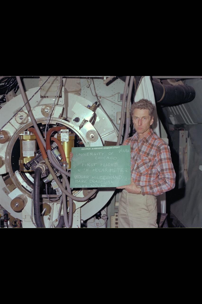 C-141 KAO: University of Chicago Polarimeter Experiment