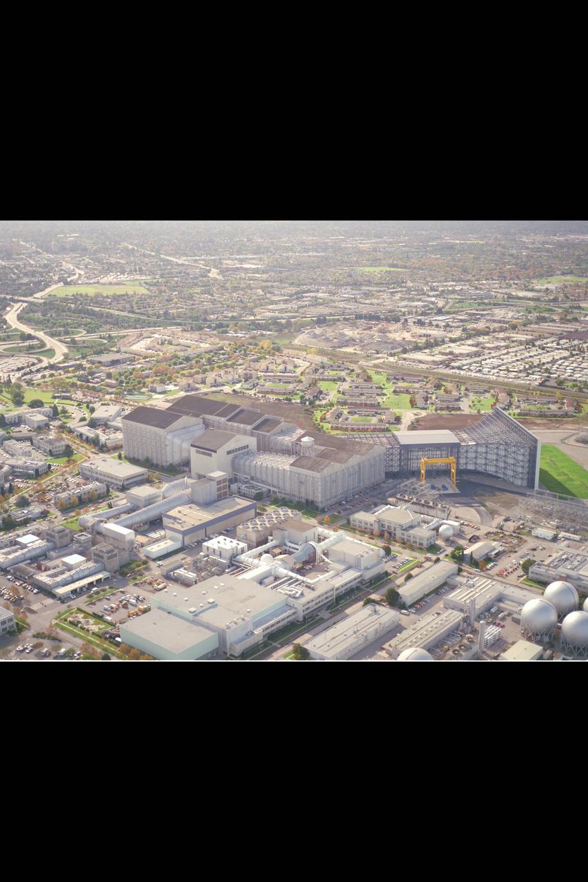 Ames Aerials 40x80x120ft  NFAC complex looking west from field side.