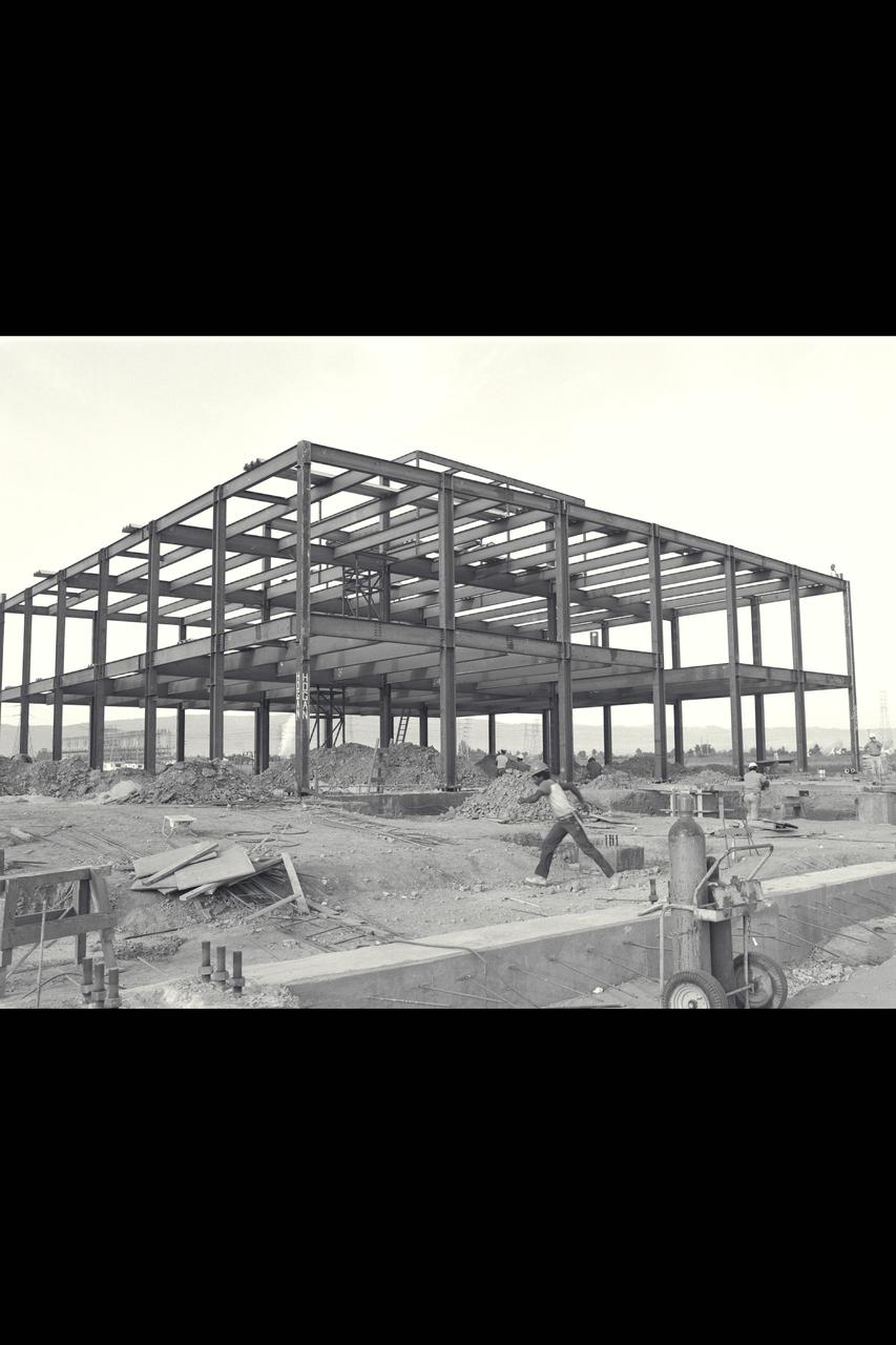 N-258 NAS (Numerical Aerodynamic Simualtion) Facility,  aerials of (pre) construction site,  Framing