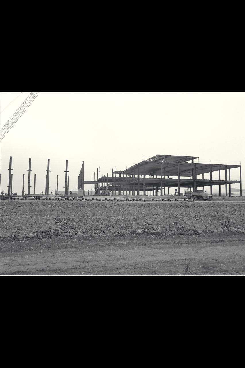 N-258 NAS (Numerical Aerodynamic Simualtion) Facility,  aerials of (pre) construction site,  Framing