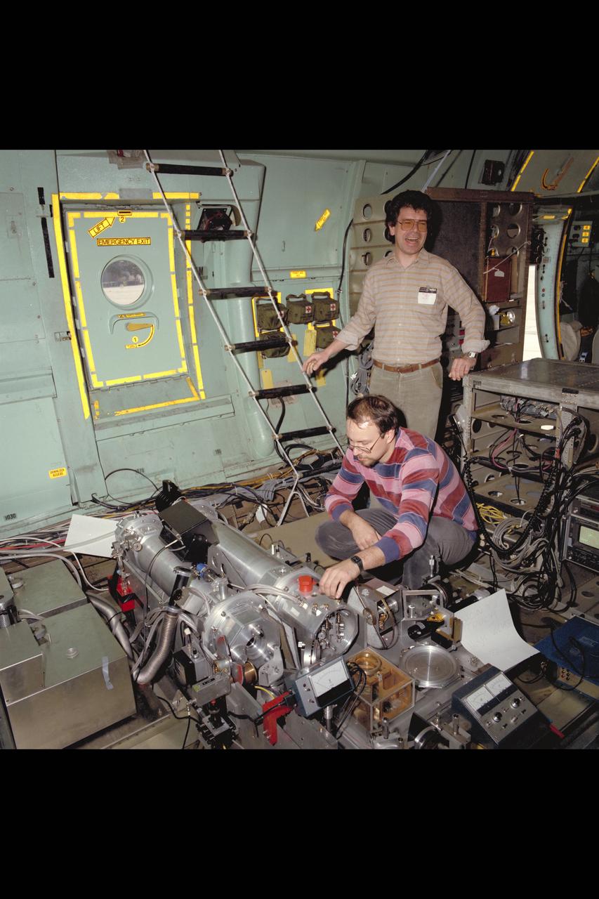 C-141 KAO: Planck Institute Heterdyne Spectrometer (MPI Bonn ??)