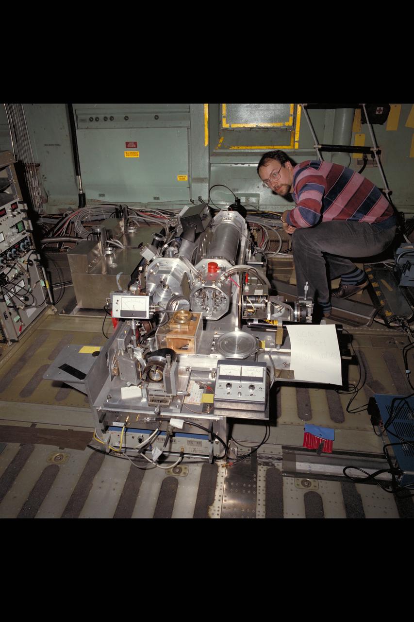 C-141 KAO: Planck Institute Heterdyne Spectrometer