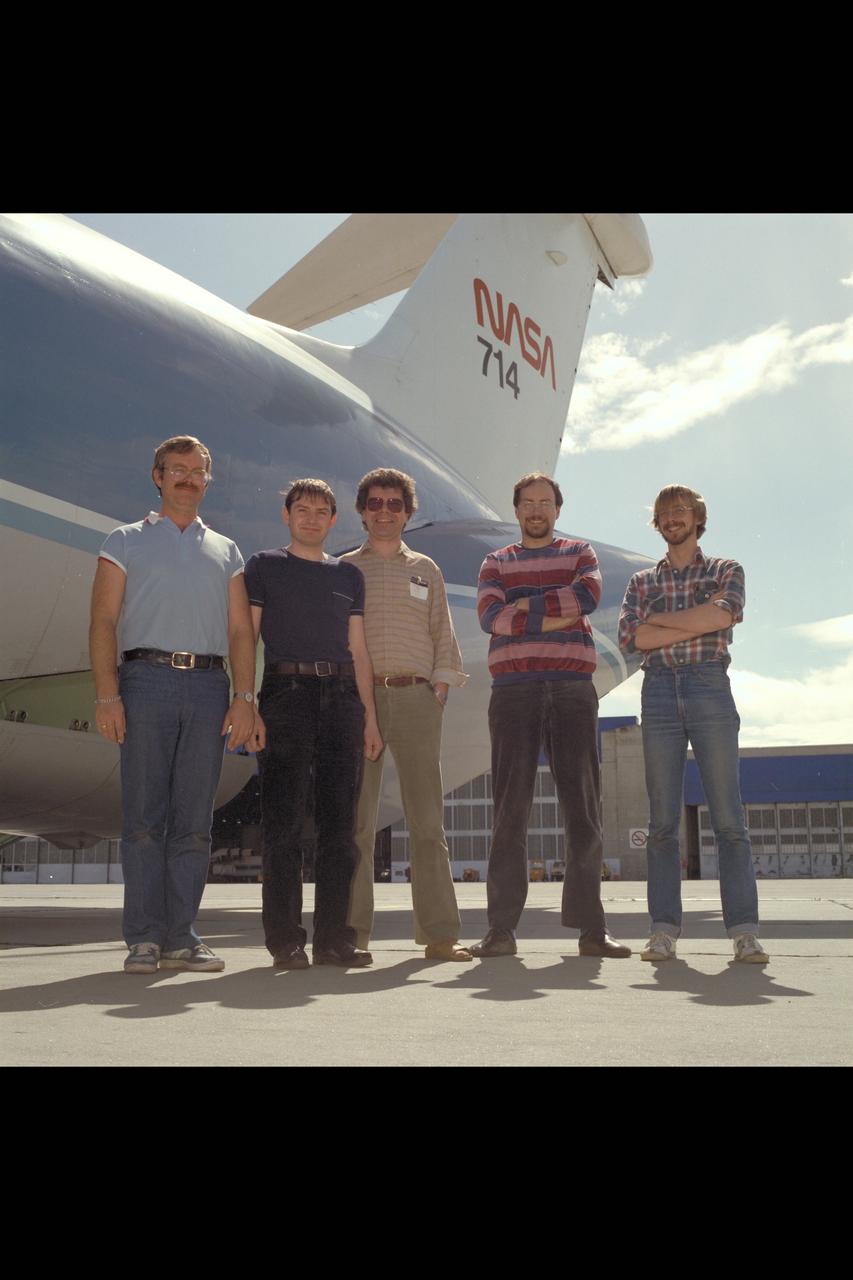 C-141 KAO: Planck Institute Heterdyne Spectrometer (Team Photo)
